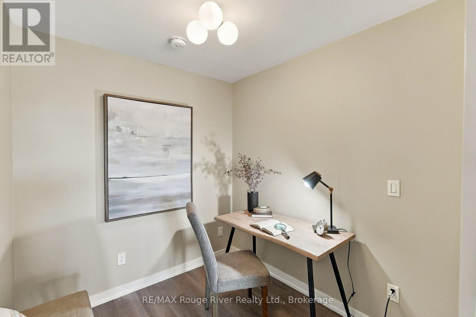 217- 201 Brock Street South, Whitby, ON photo 20