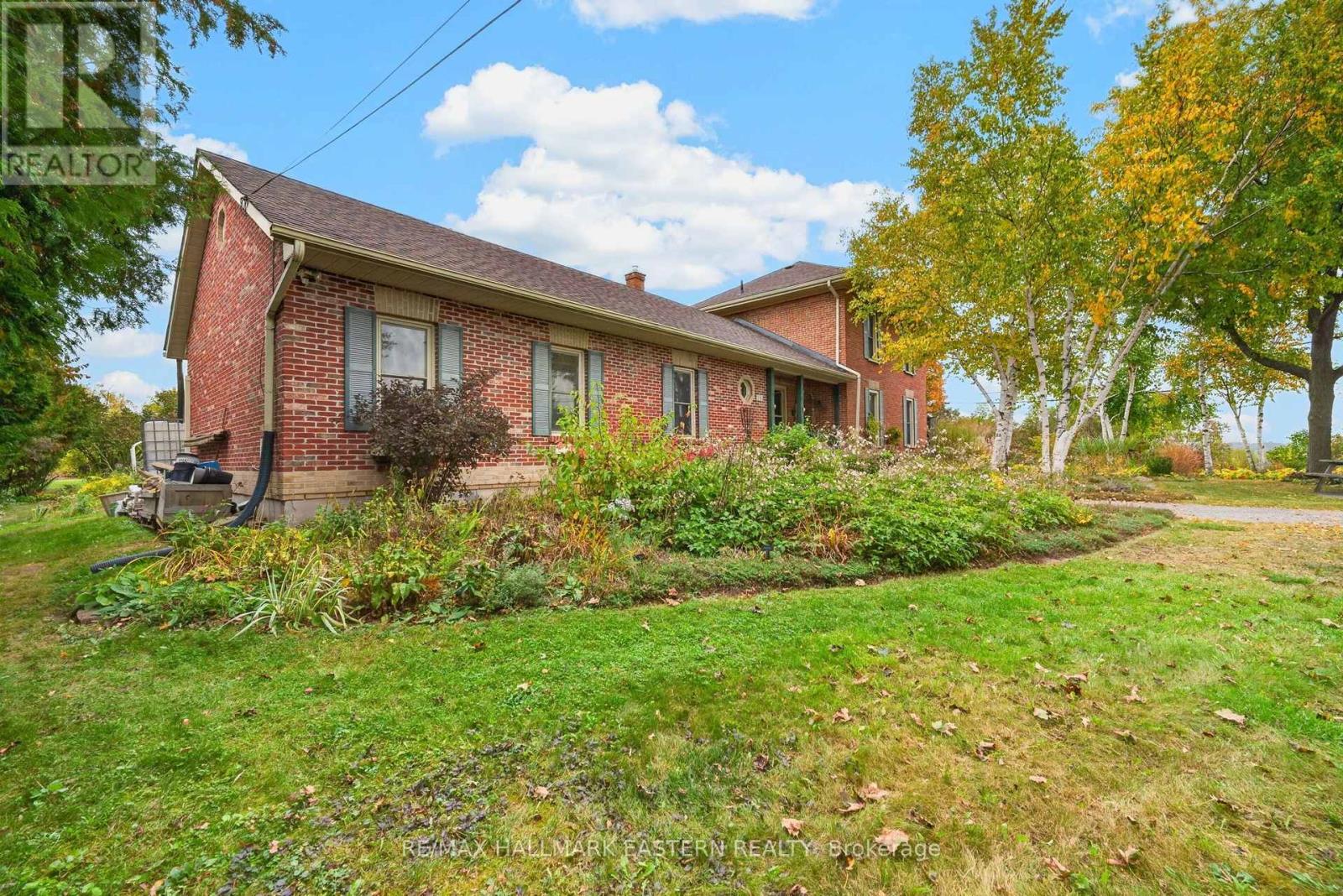 136 County 4 Road, Douro-Dummer, ON photo 35