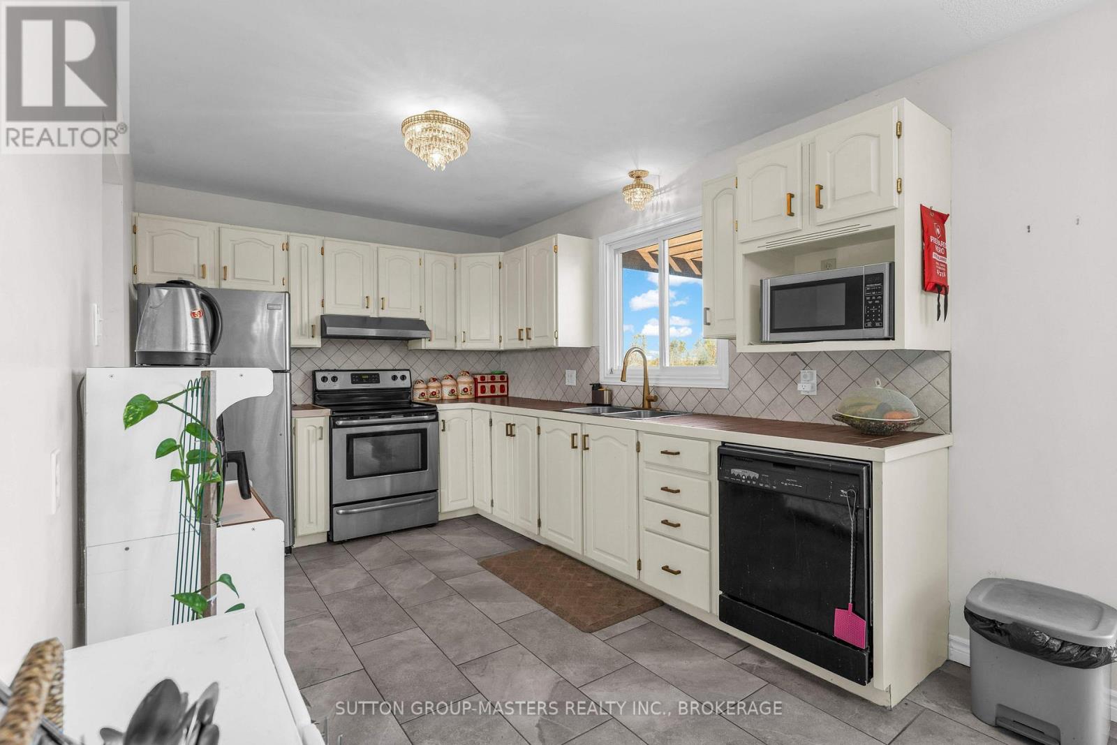 3358 SCANLAN ROAD - Image 13