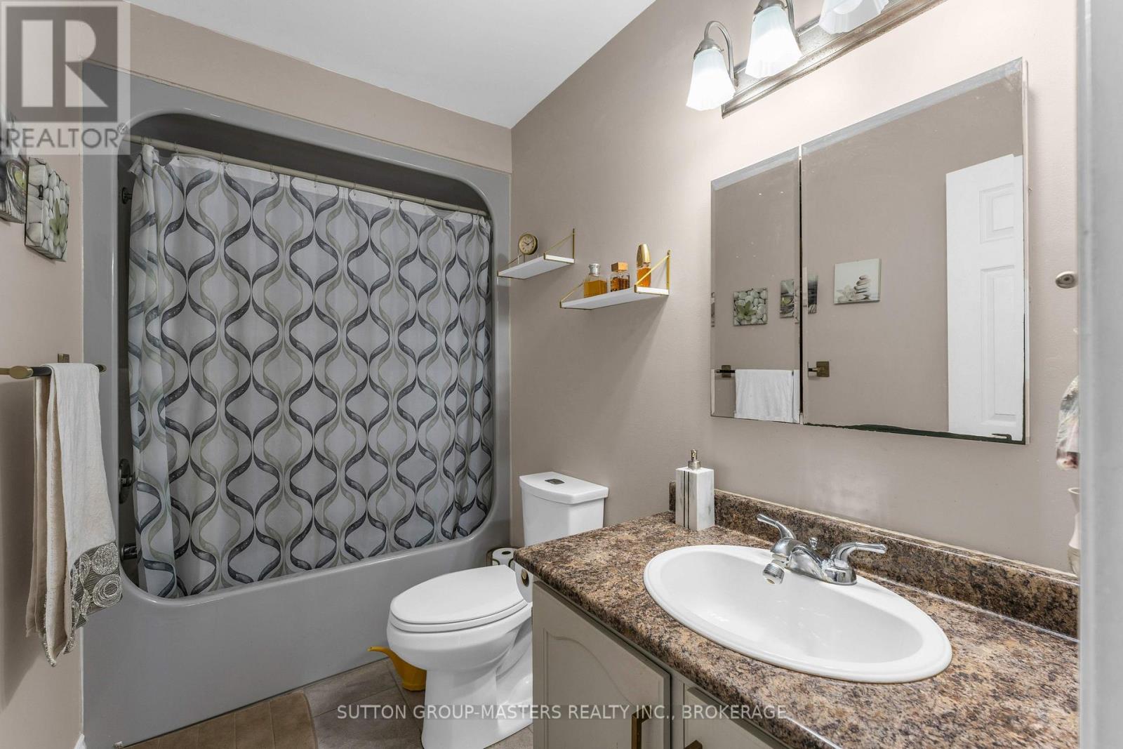 3358 SCANLAN ROAD - 17