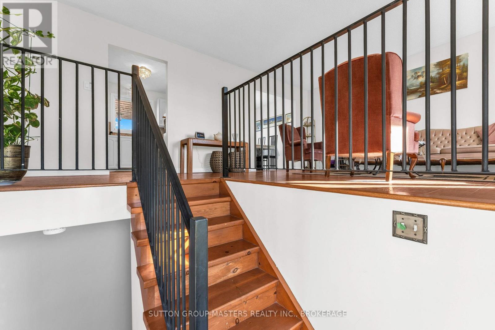 3358 SCANLAN ROAD - 6