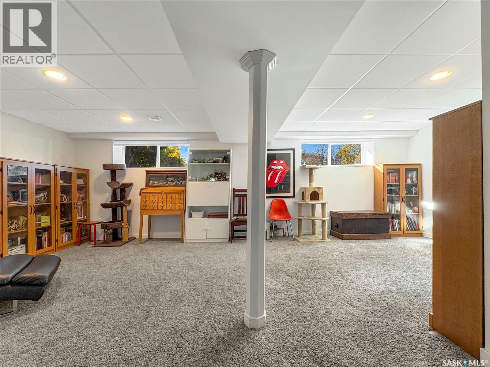 313 Birch CRESCENT - 13