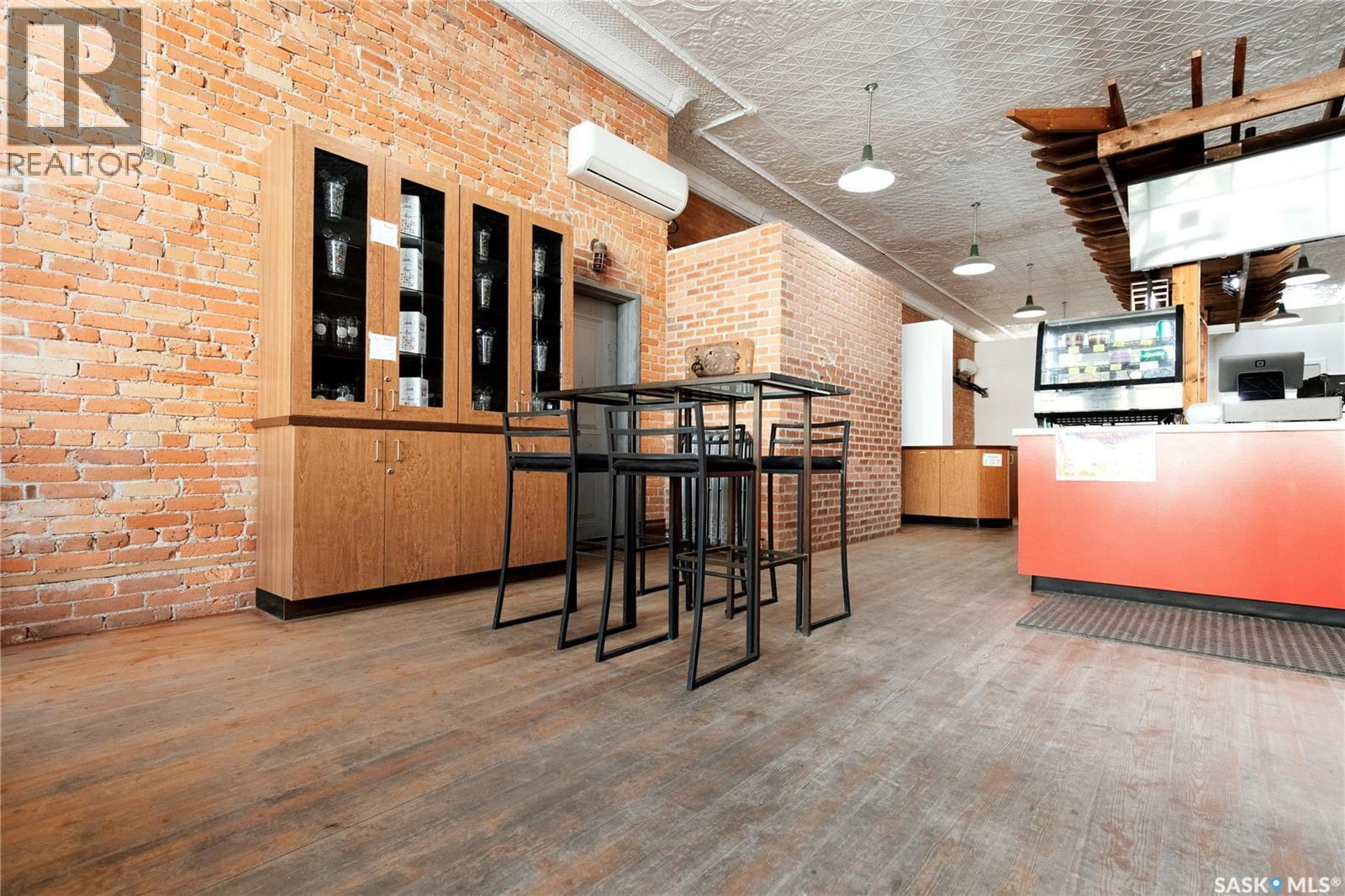 45 High STREET W, Moose Jaw — photo 15