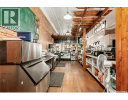 45 High Street W, Moose Jaw, SK S6H1S4 Photo 32