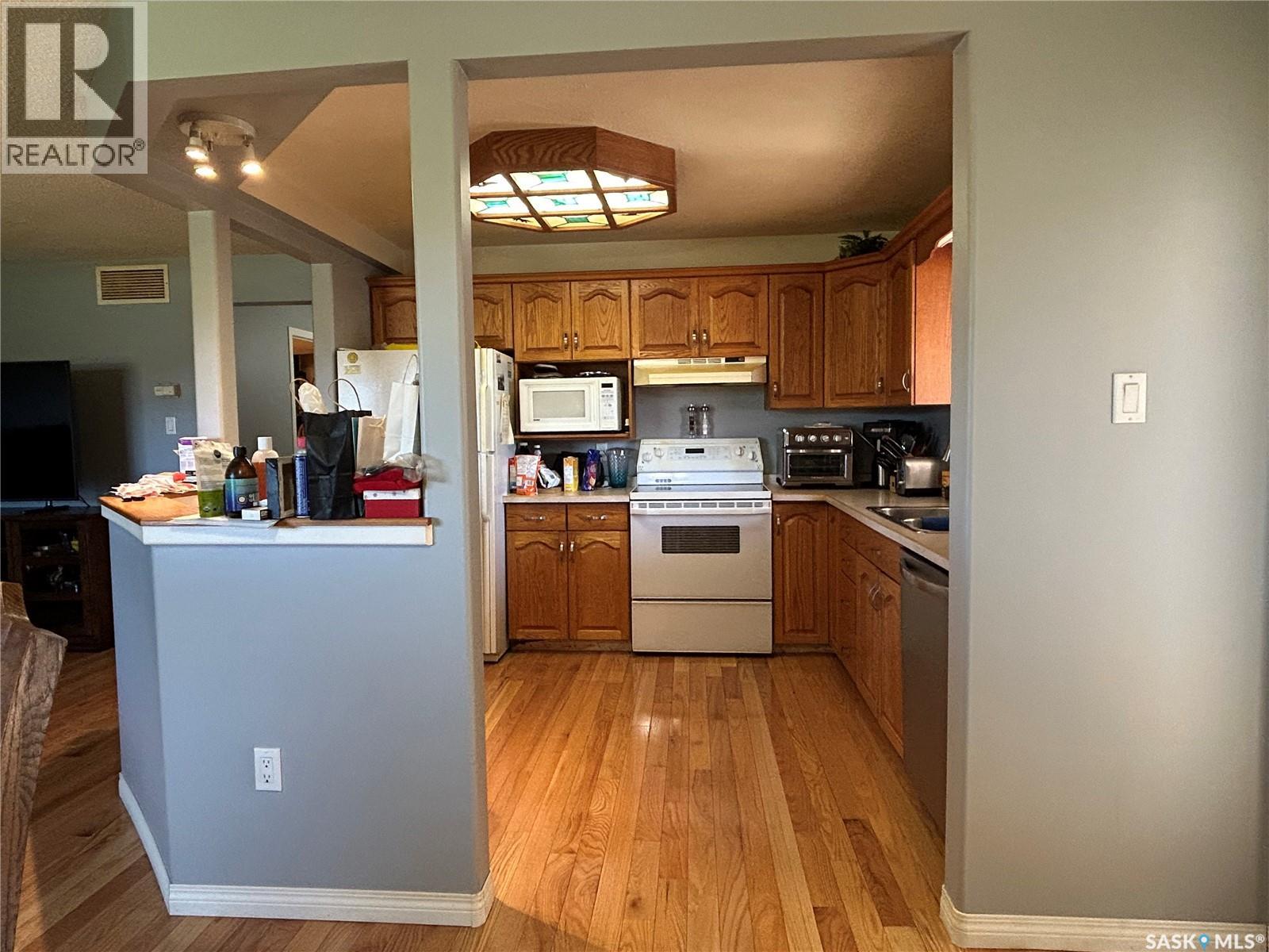 #202 12 Cundall DRIVE - 11