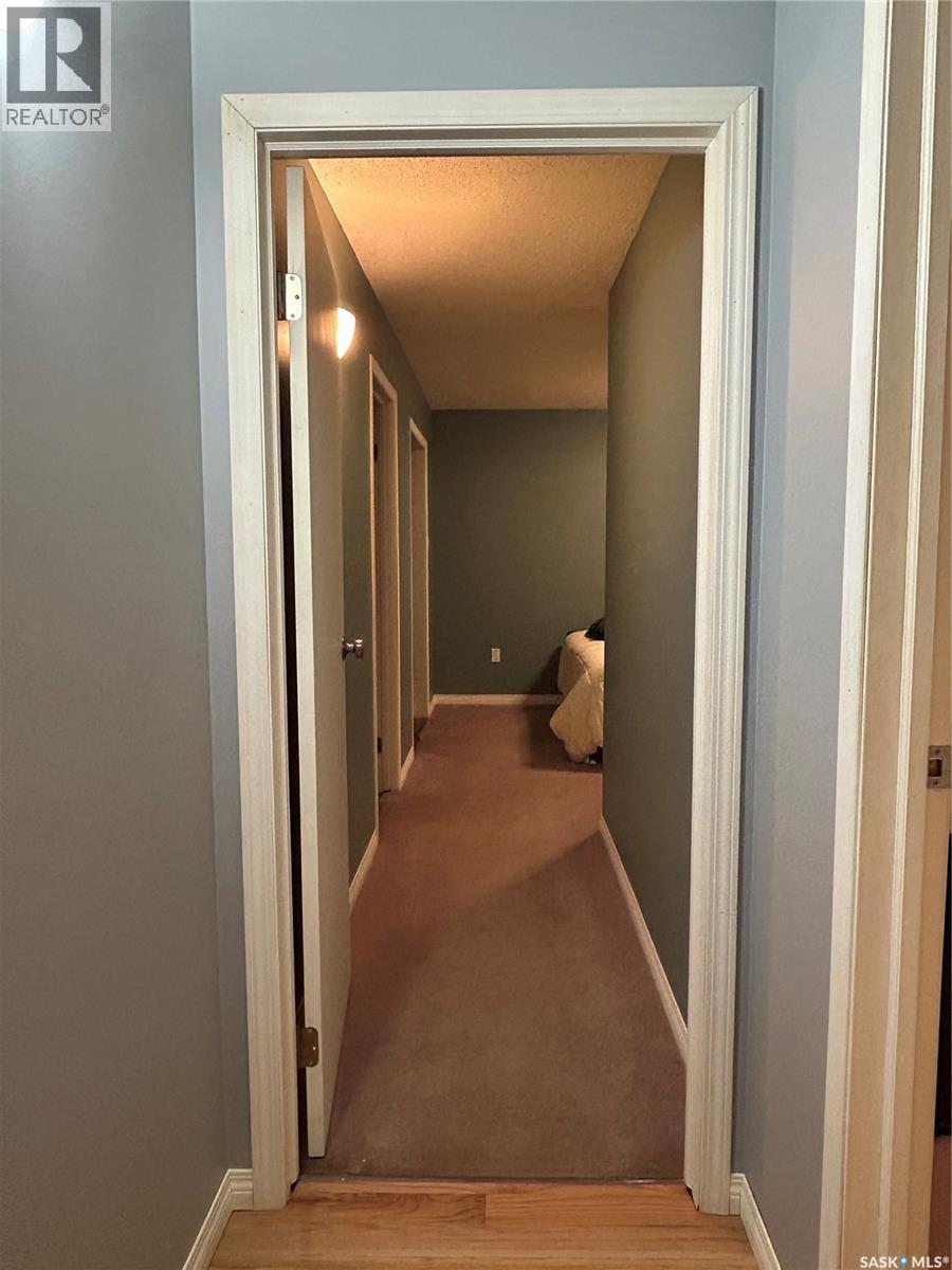 #202 12 Cundall DRIVE - 16