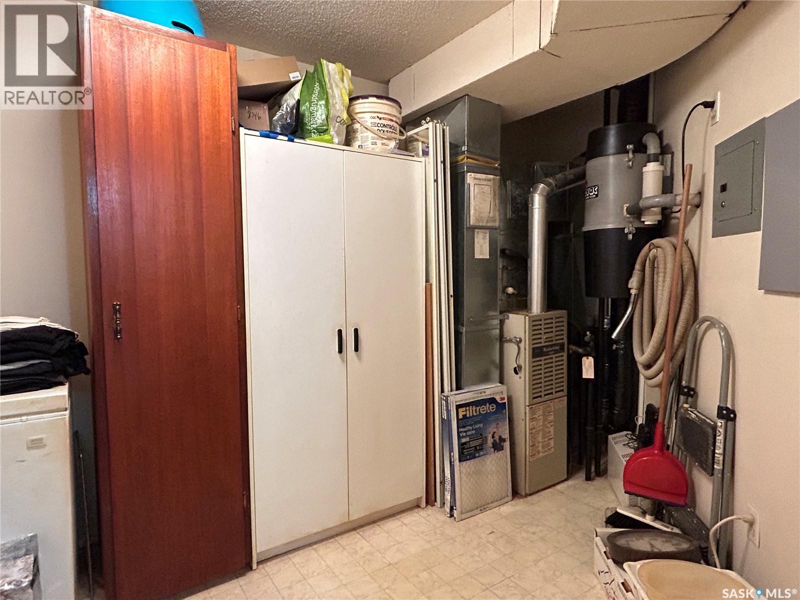 #202 12 Cundall DRIVE - 27