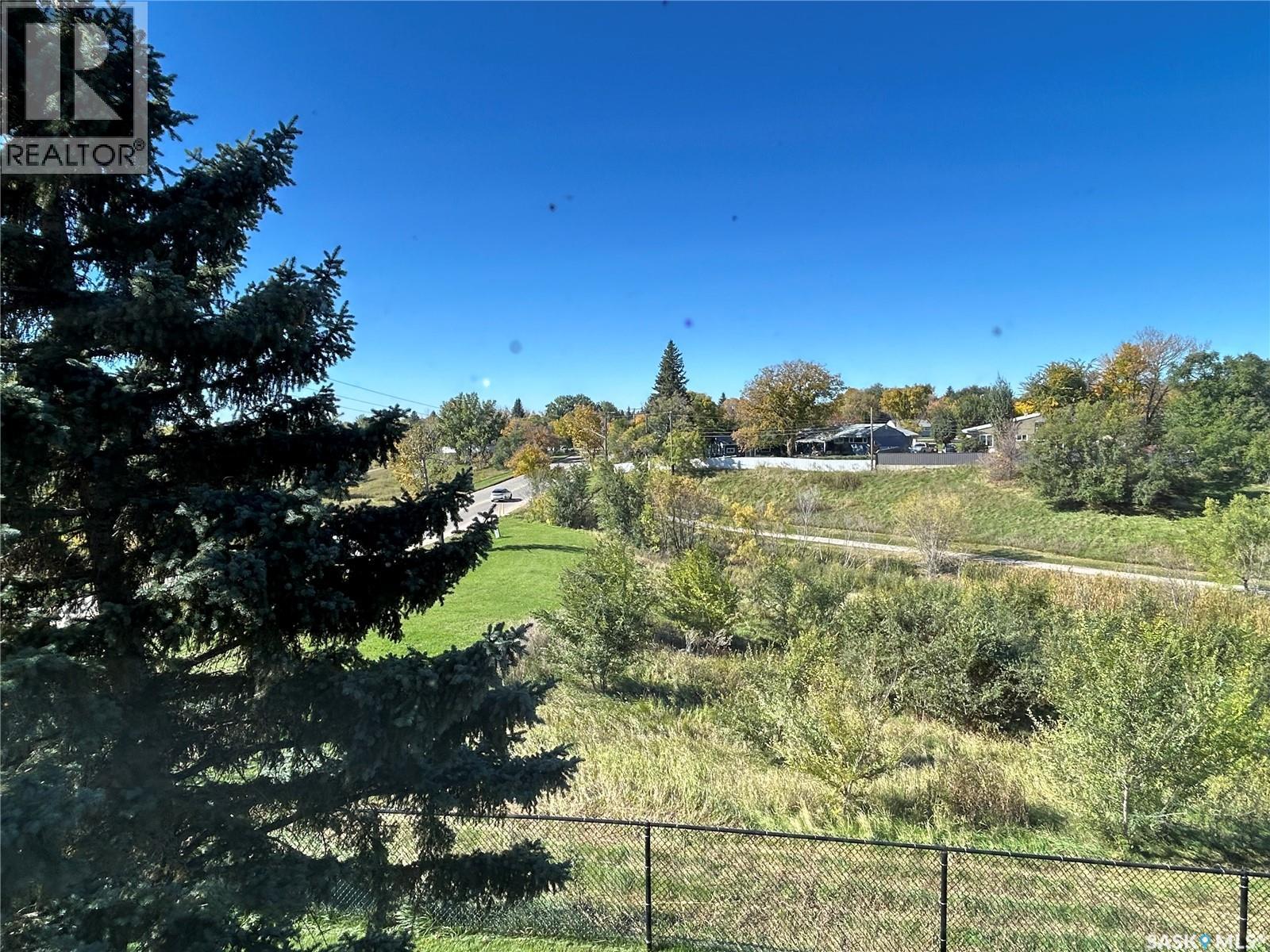 #202 12 Cundall DRIVE - 29