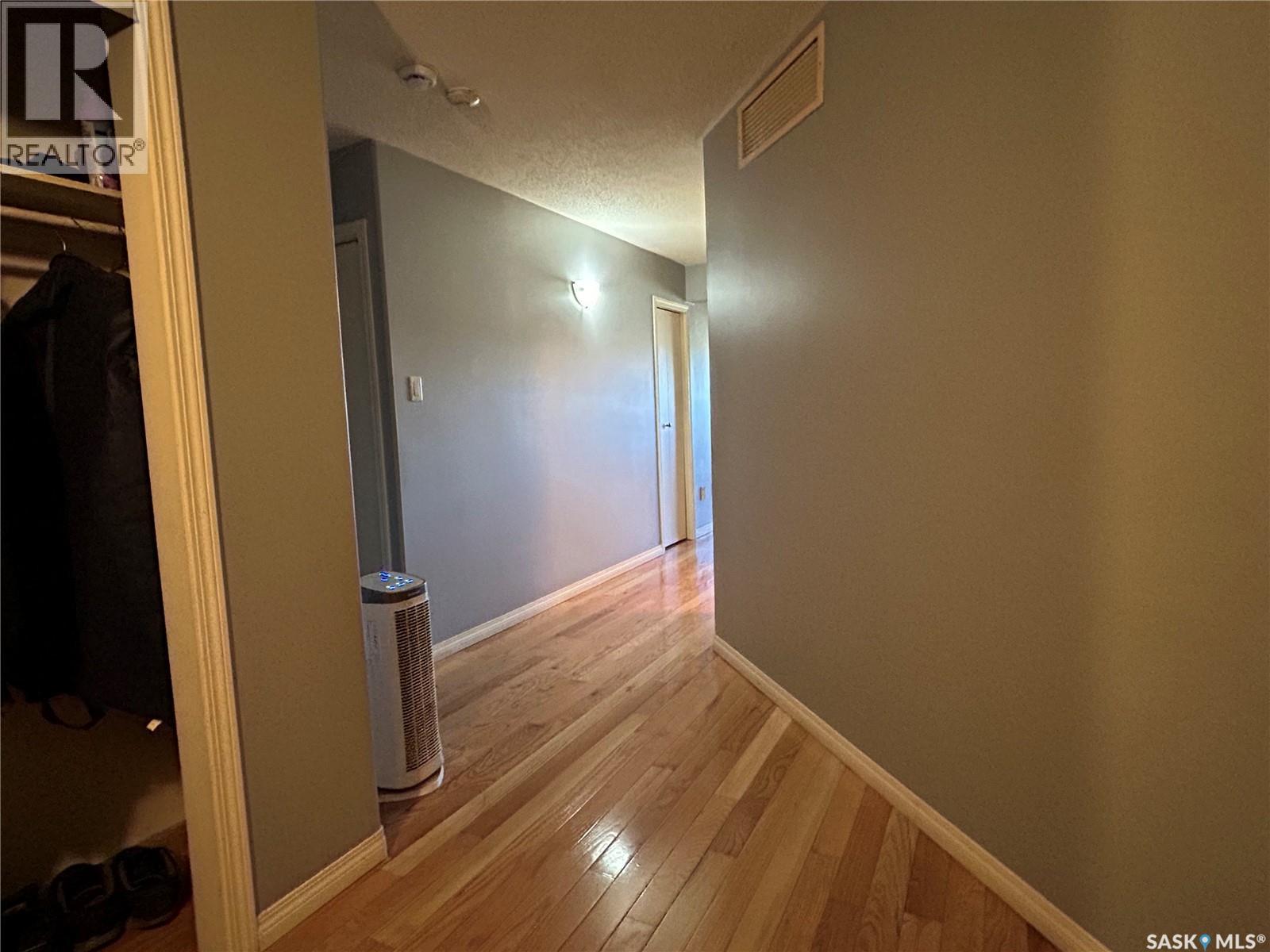 #202 12 Cundall DRIVE - 3