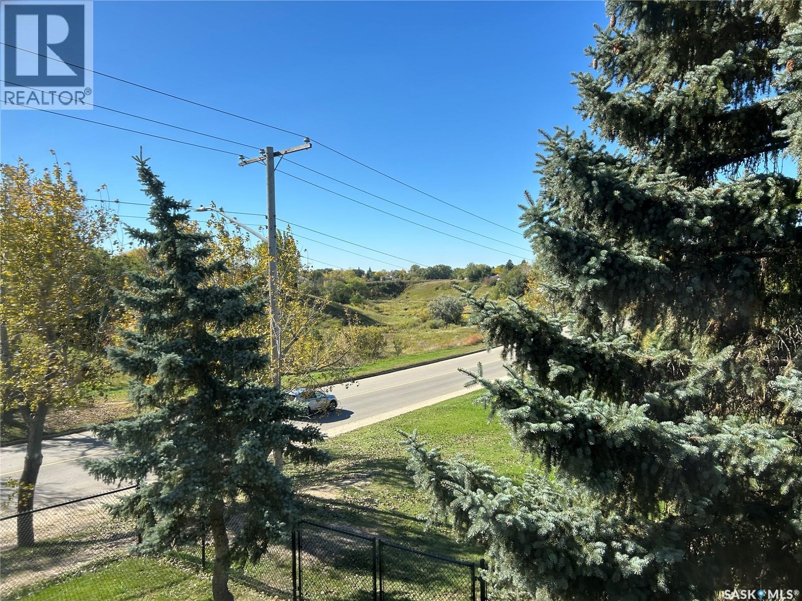 #202 12 Cundall DRIVE - Image 30