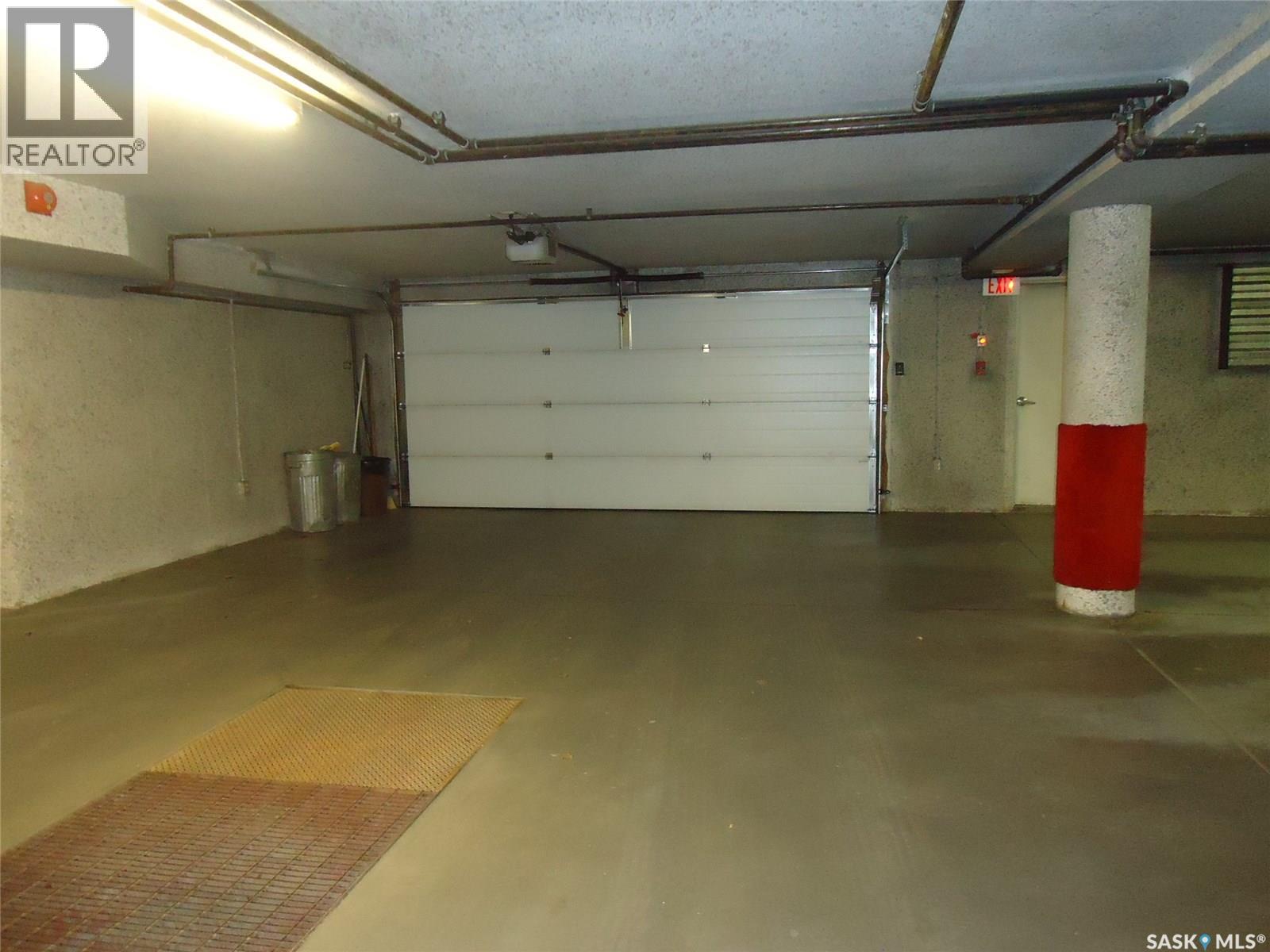 #202 12 Cundall DRIVE - 32