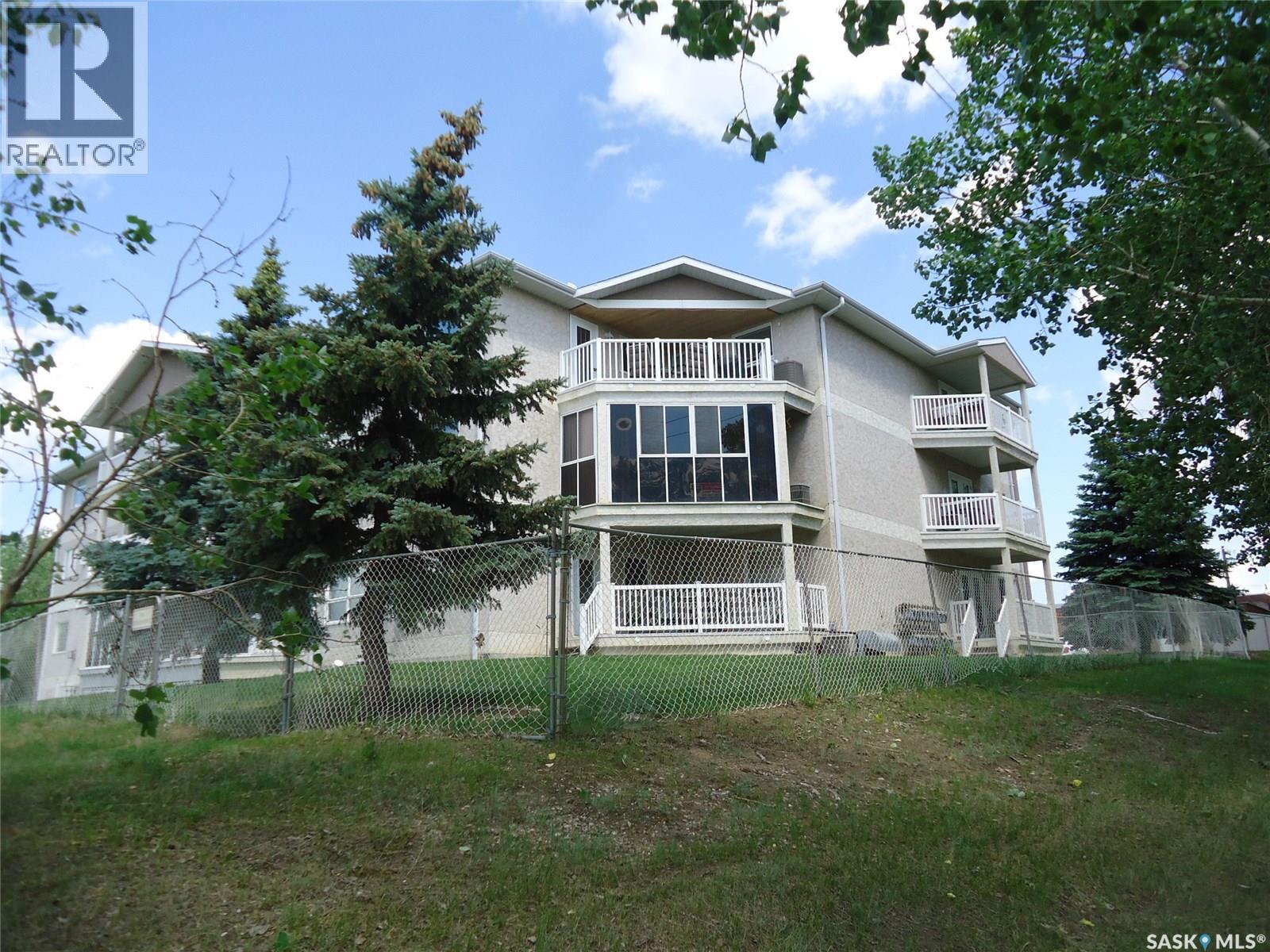 #202 12 Cundall DRIVE - 34