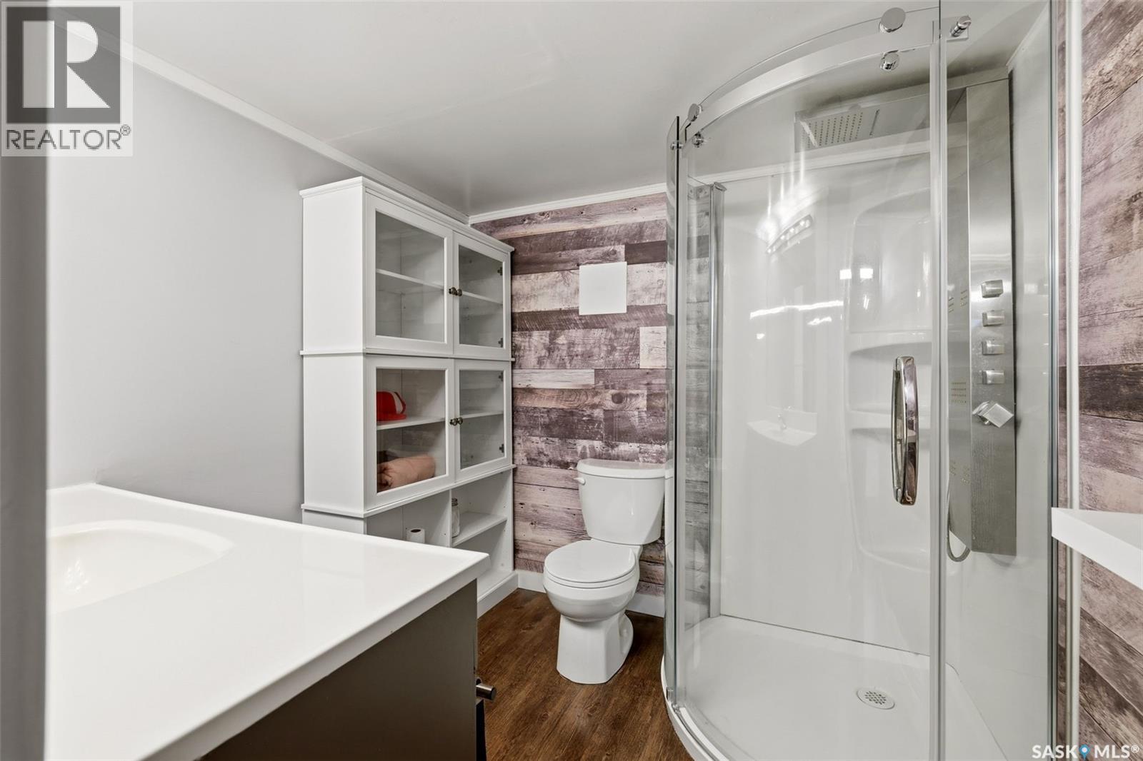 2917 Robinson STREET - 22