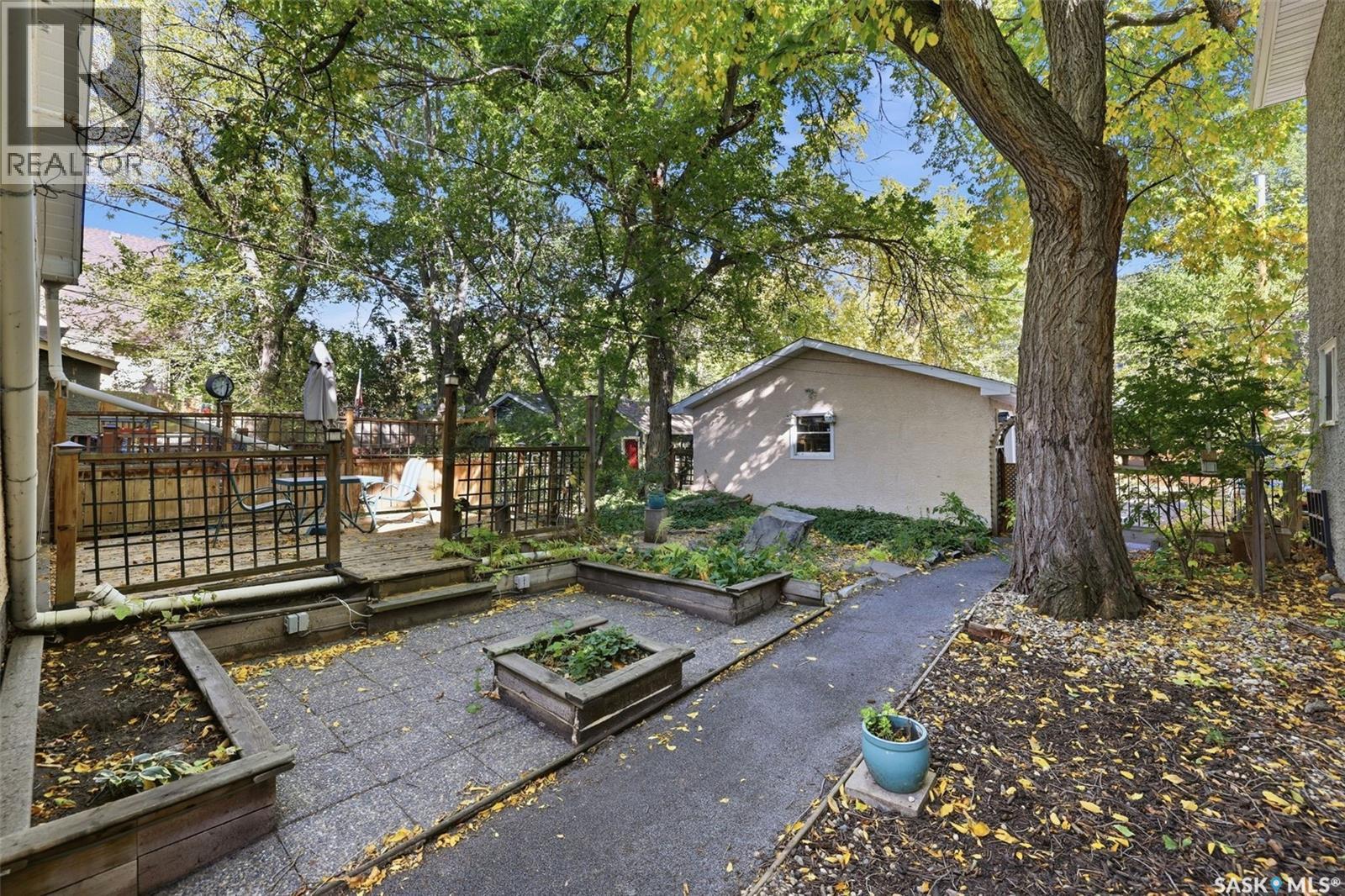 2917 Robinson STREET - 27