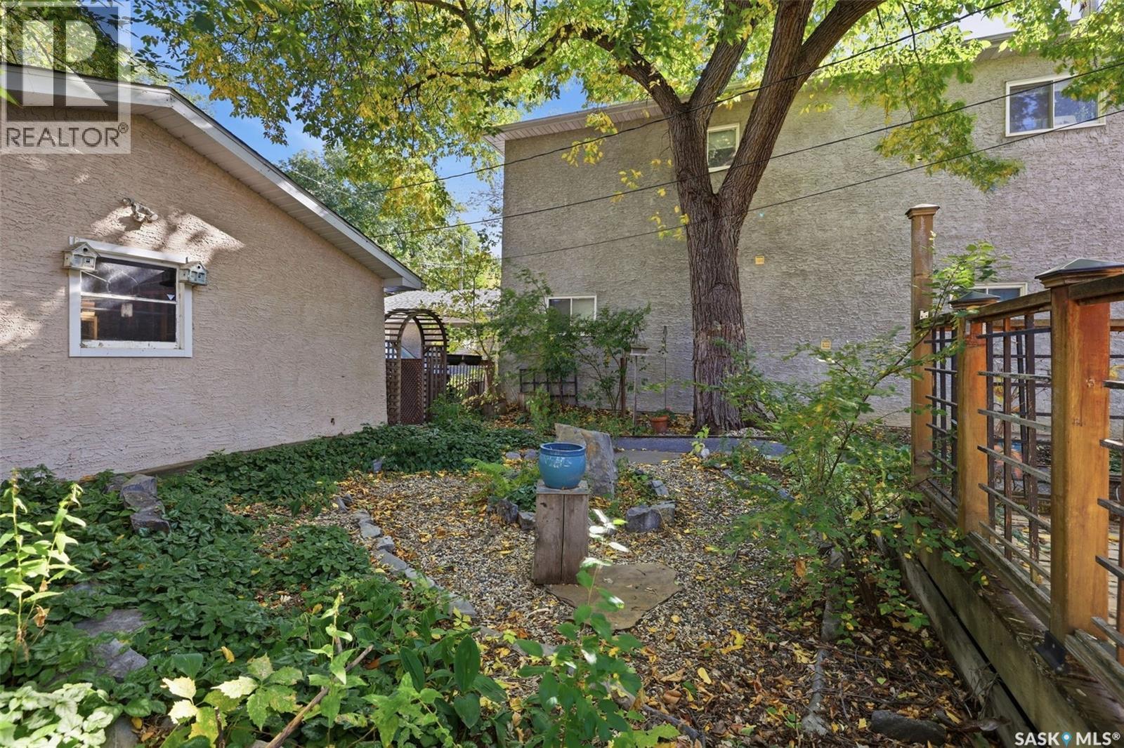 2917 Robinson STREET - 30