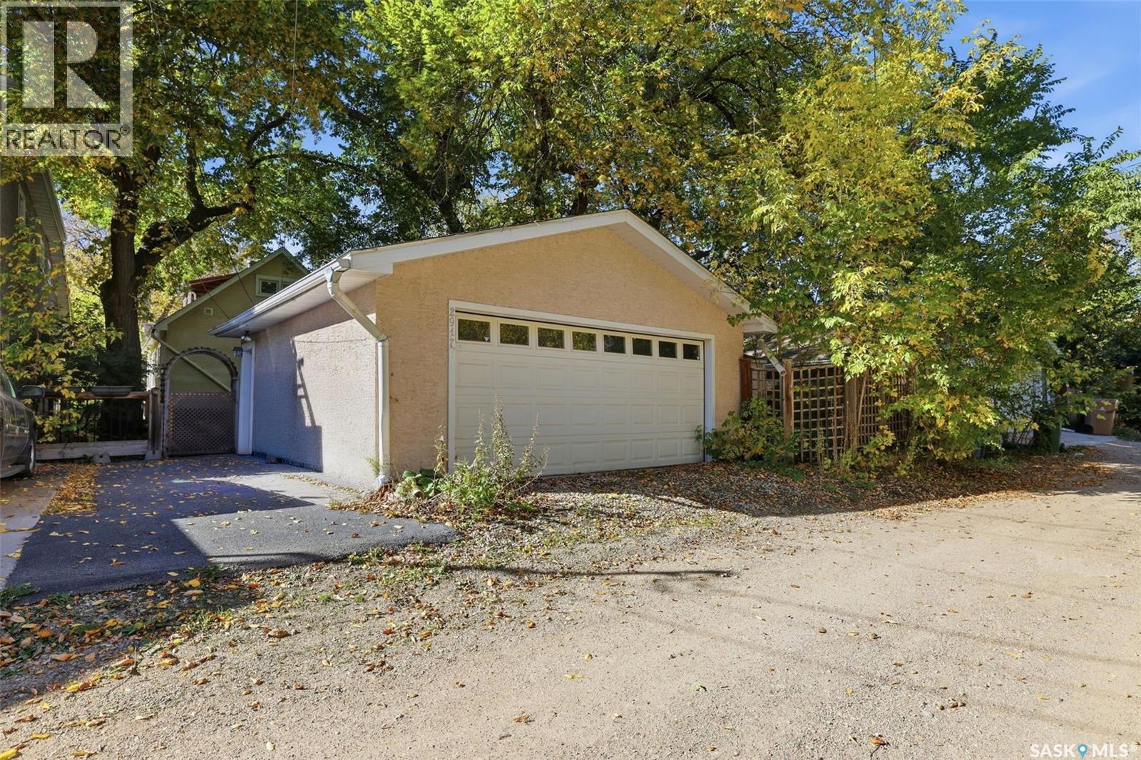 2917 Robinson STREET - Image 32