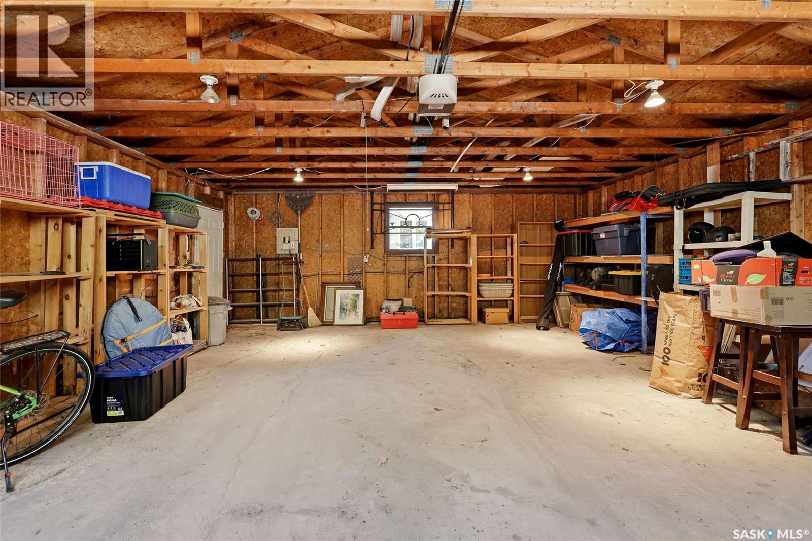 2917 Robinson STREET - 34