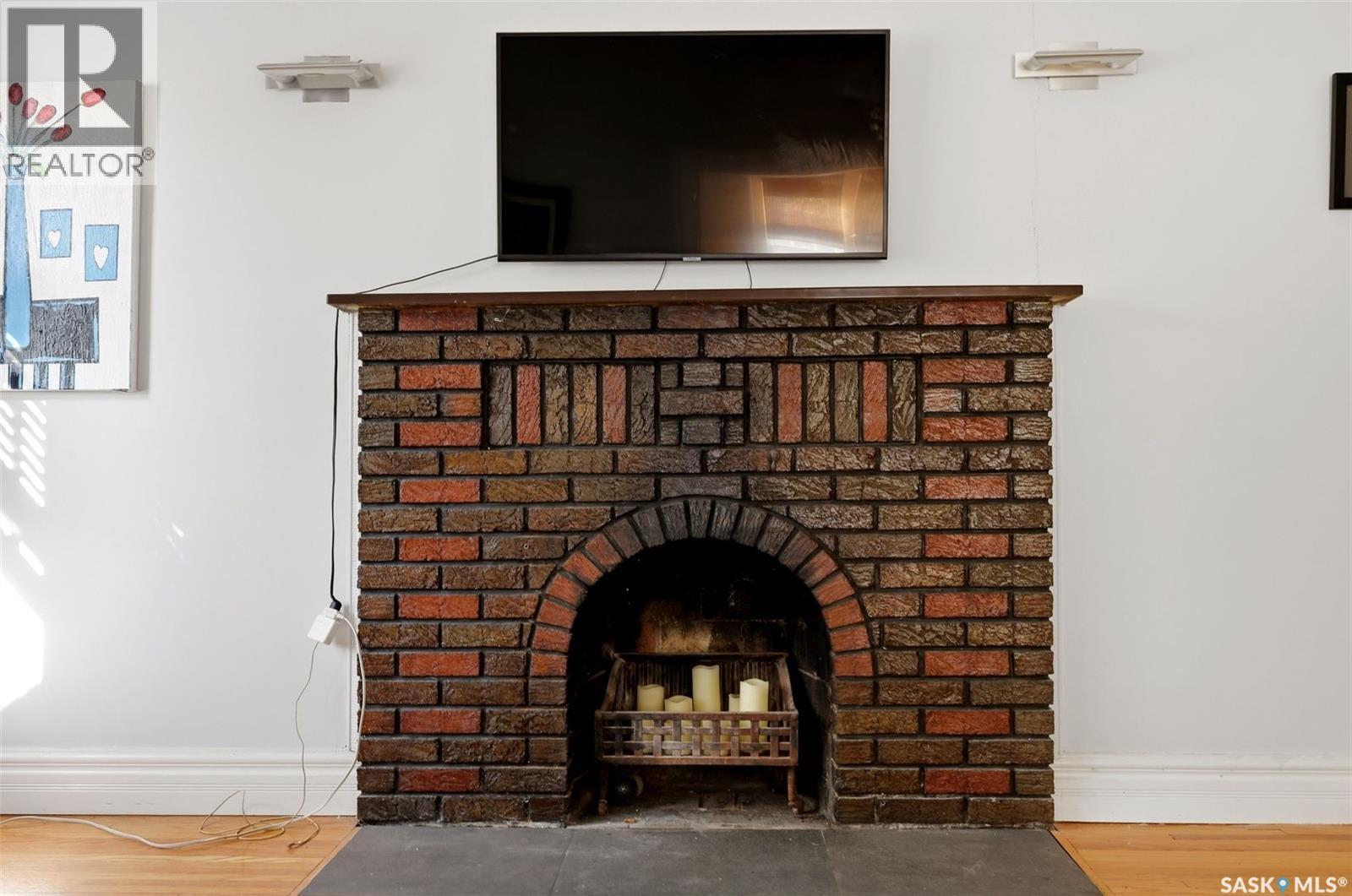 2917 Robinson STREET - 6