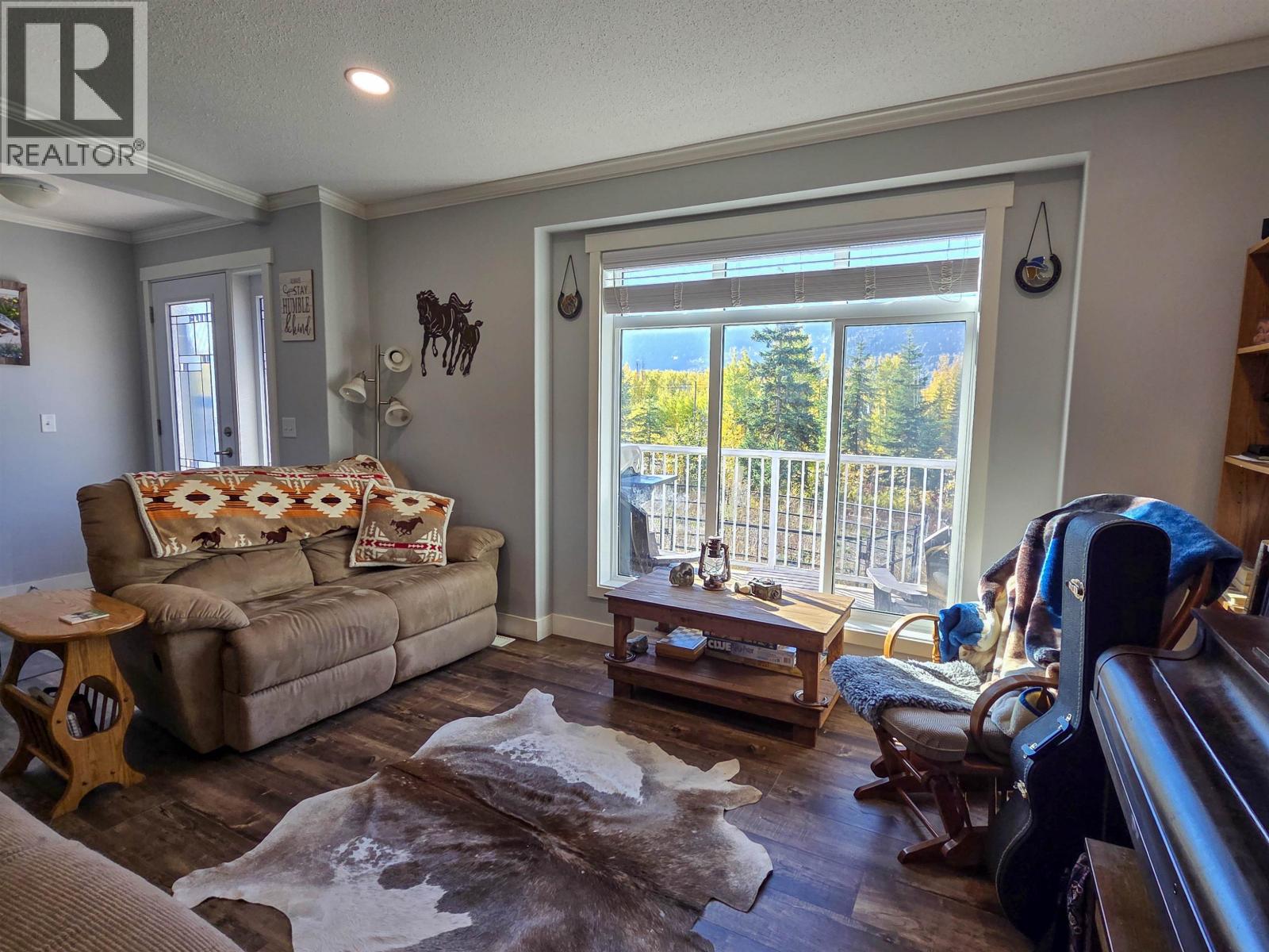6380 DAWSONS LANE, Smithers