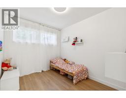 Bedroom - 618 Oakhill Place Sw, Calgary, AB T2V3X8 Photo 14