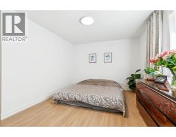 4pc Bathroom - 618 Oakhill Place Sw, Calgary, AB T2V3X8 Photo 10