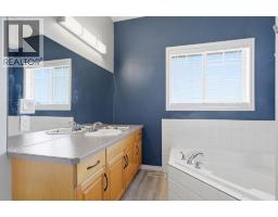 101 Sierra Morena Landing Sw, Calgary, AB T3H4K3 Photo 20