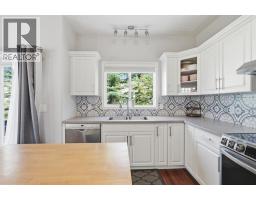 4pc Bathroom - 101 Sierra Morena Landing Sw, Calgary, AB T3H4K3 Photo 9