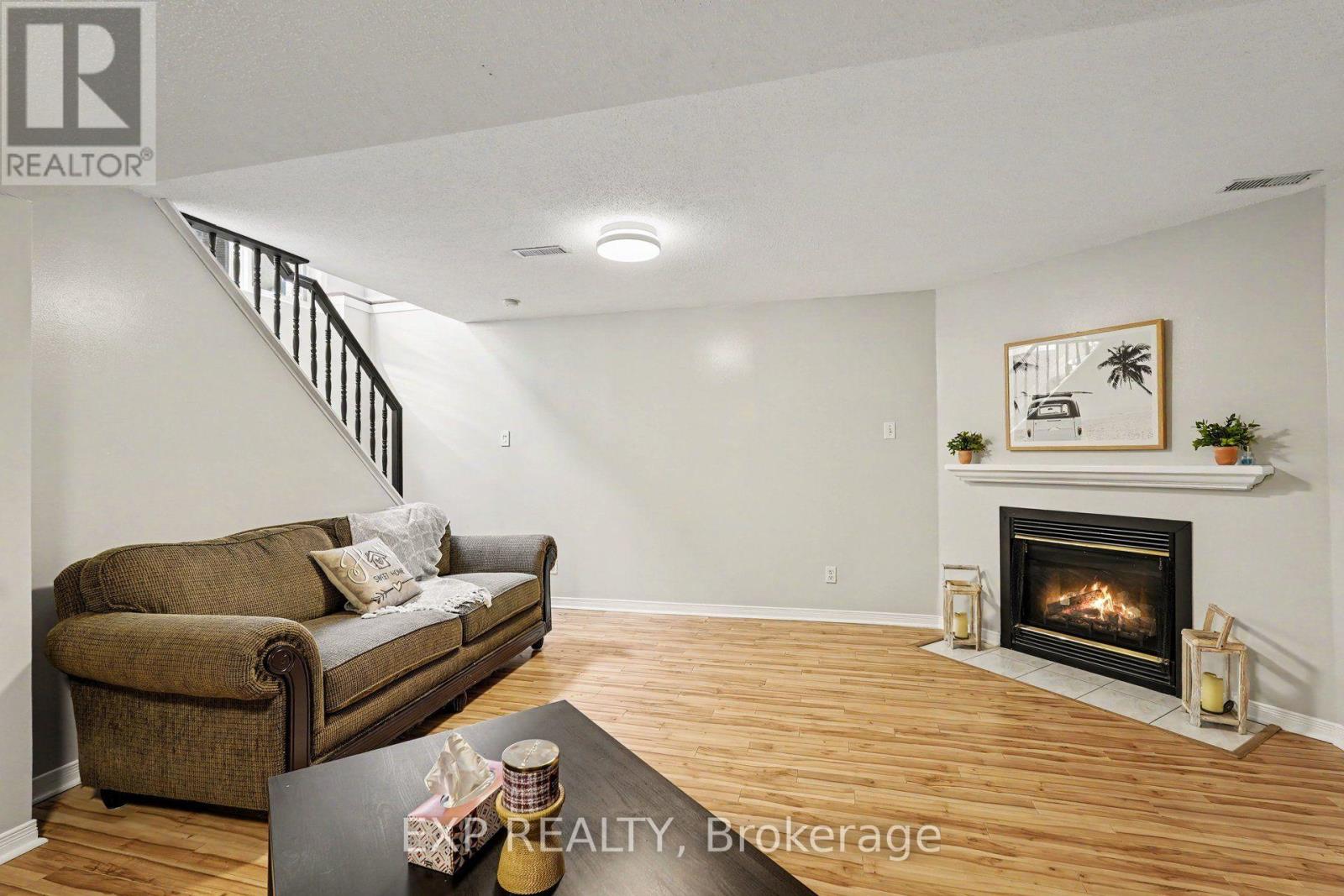 173 BEATRICE DRIVE - 23