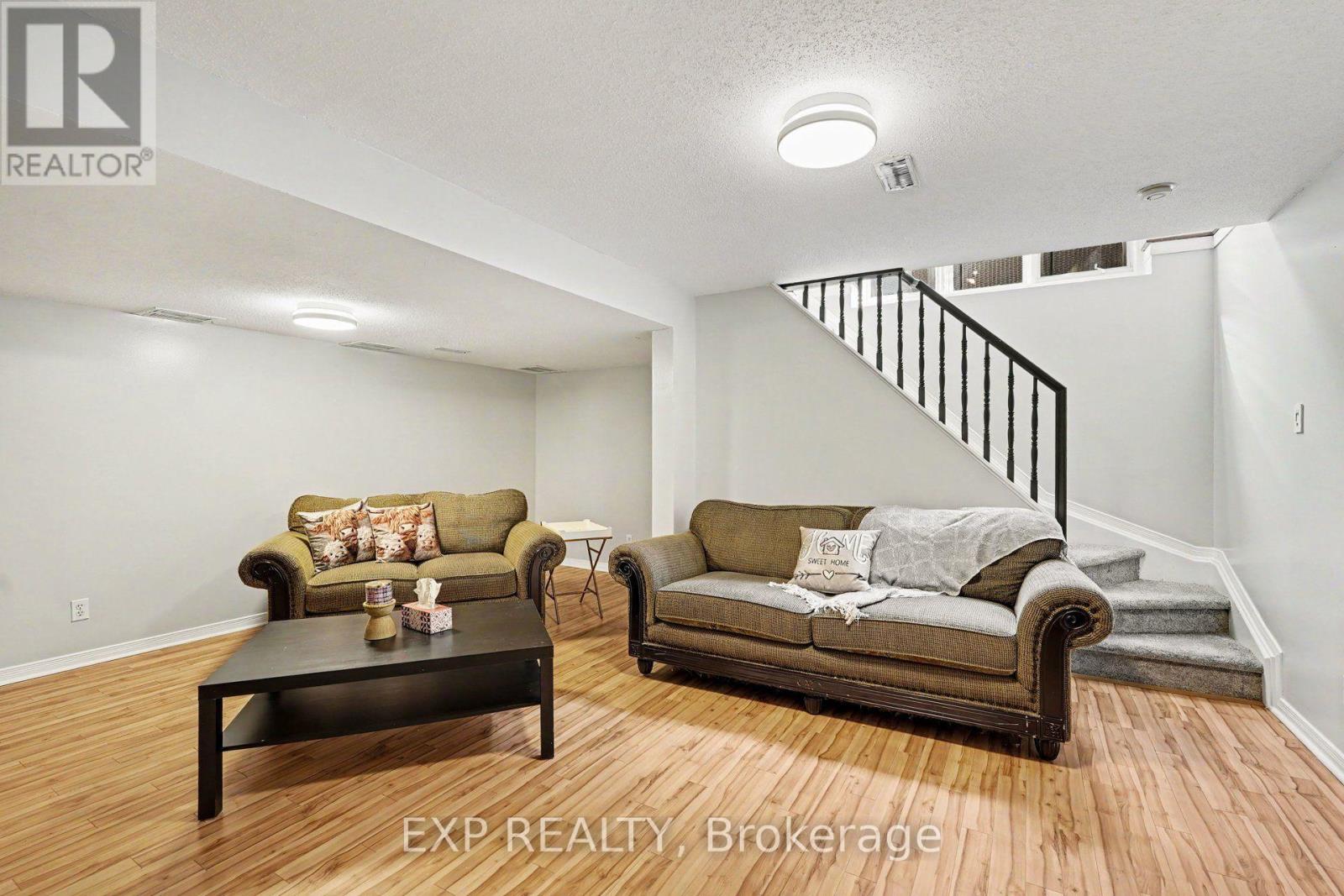 173 BEATRICE DRIVE - 25