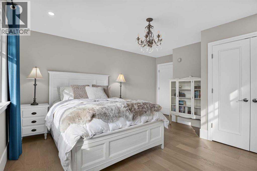3017 3 Street SW - Image 15