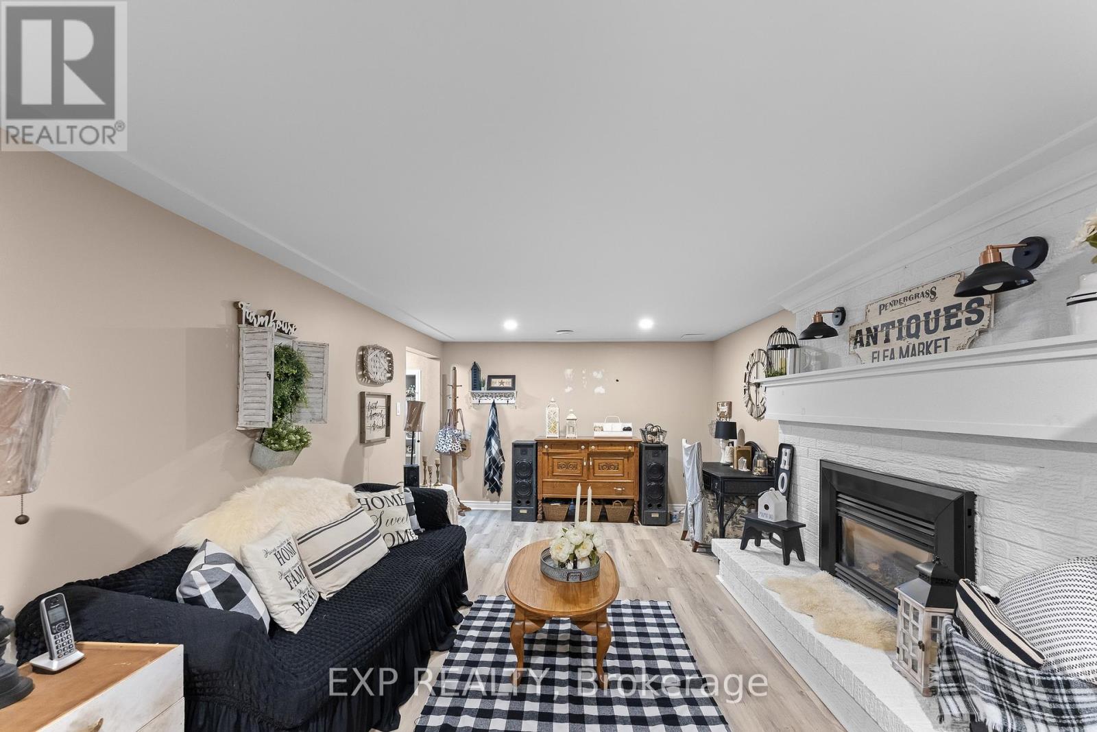 43 STELLA STREET - 22