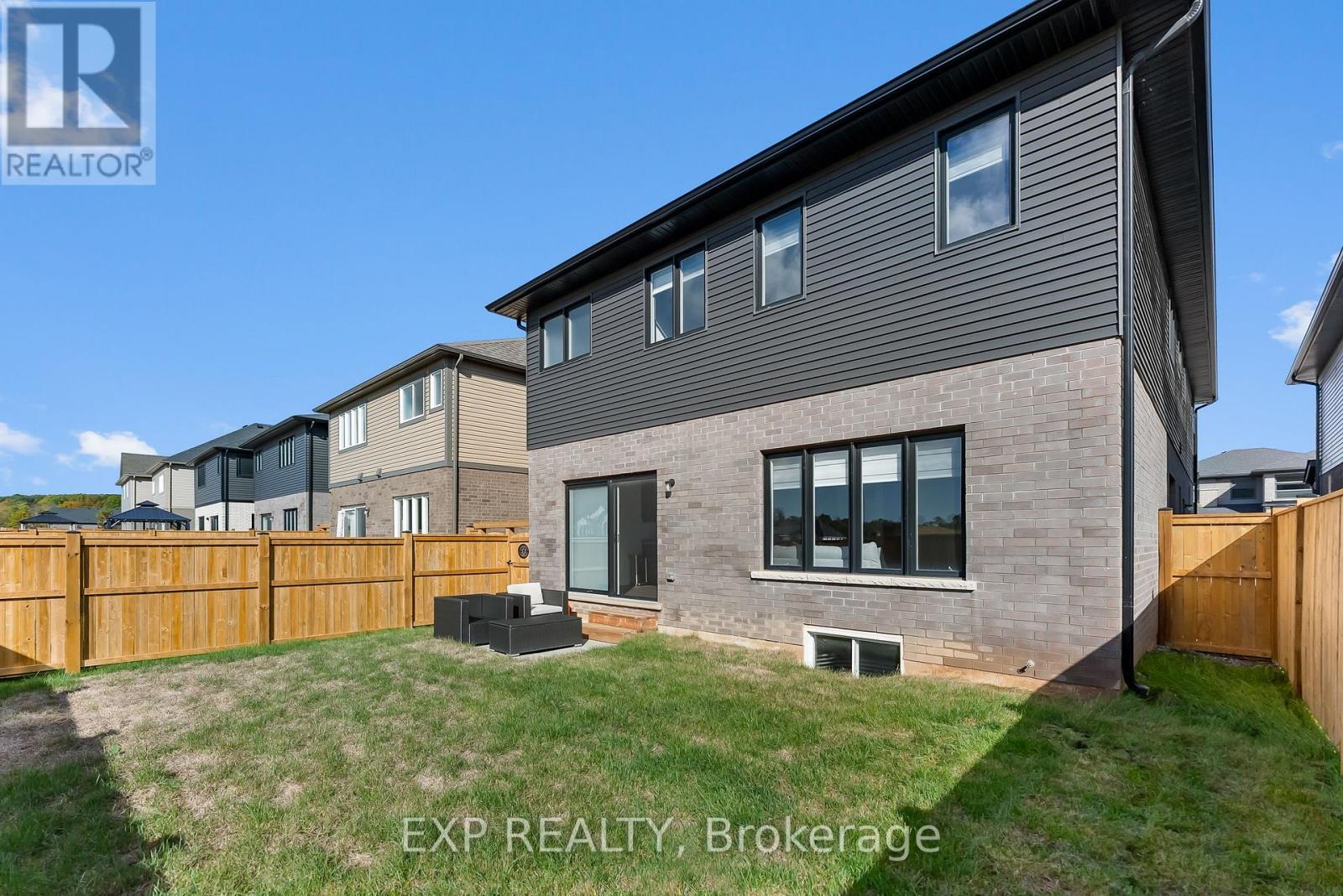 62 Marie Street — photo 39