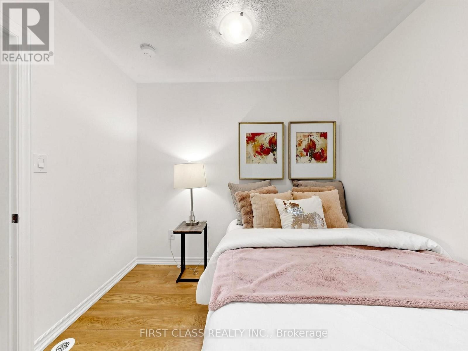 #7 37 DREWRY AVENUE - 38