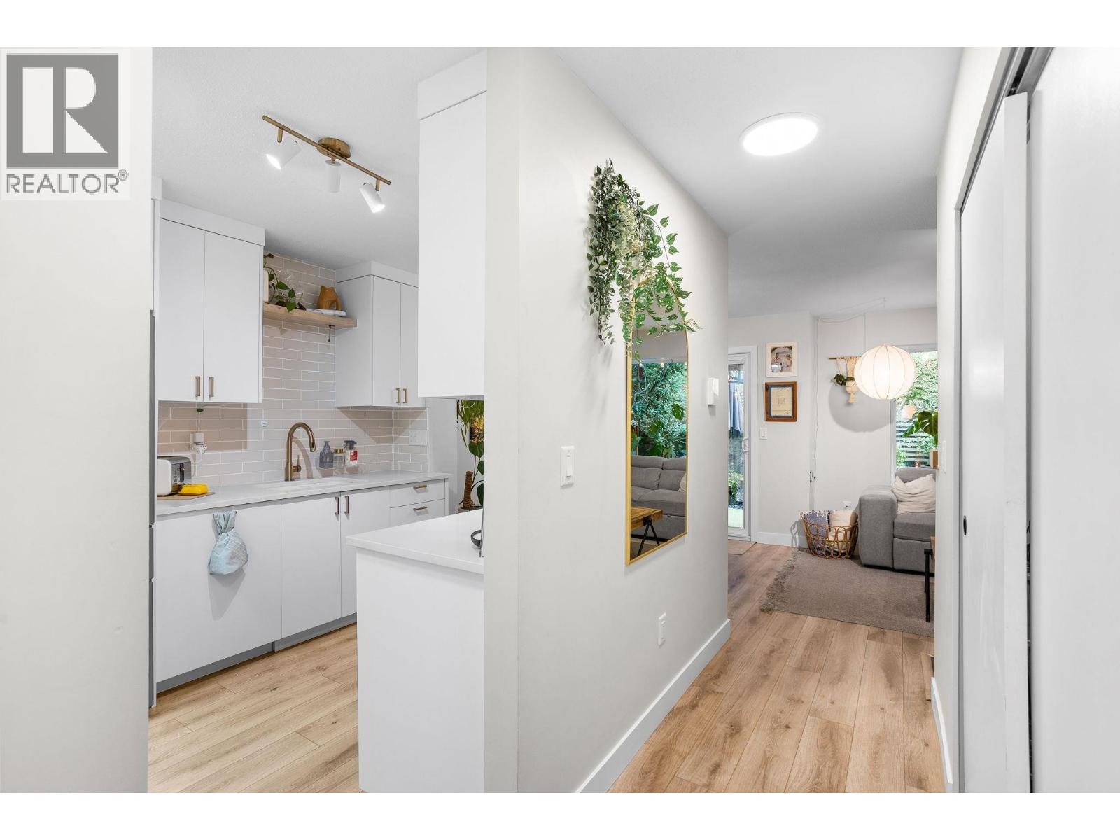 29 2736 ATLIN PLACE, Coquitlam