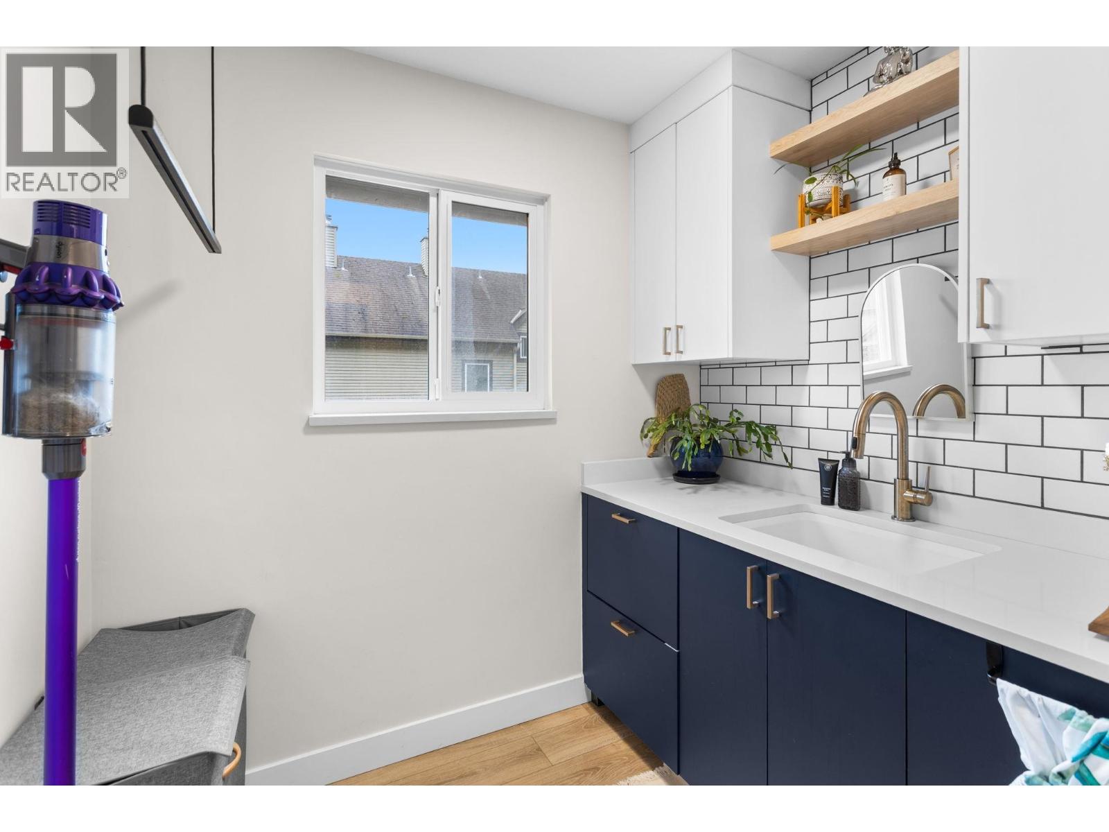 29 2736 ATLIN PLACE, Coquitlam
