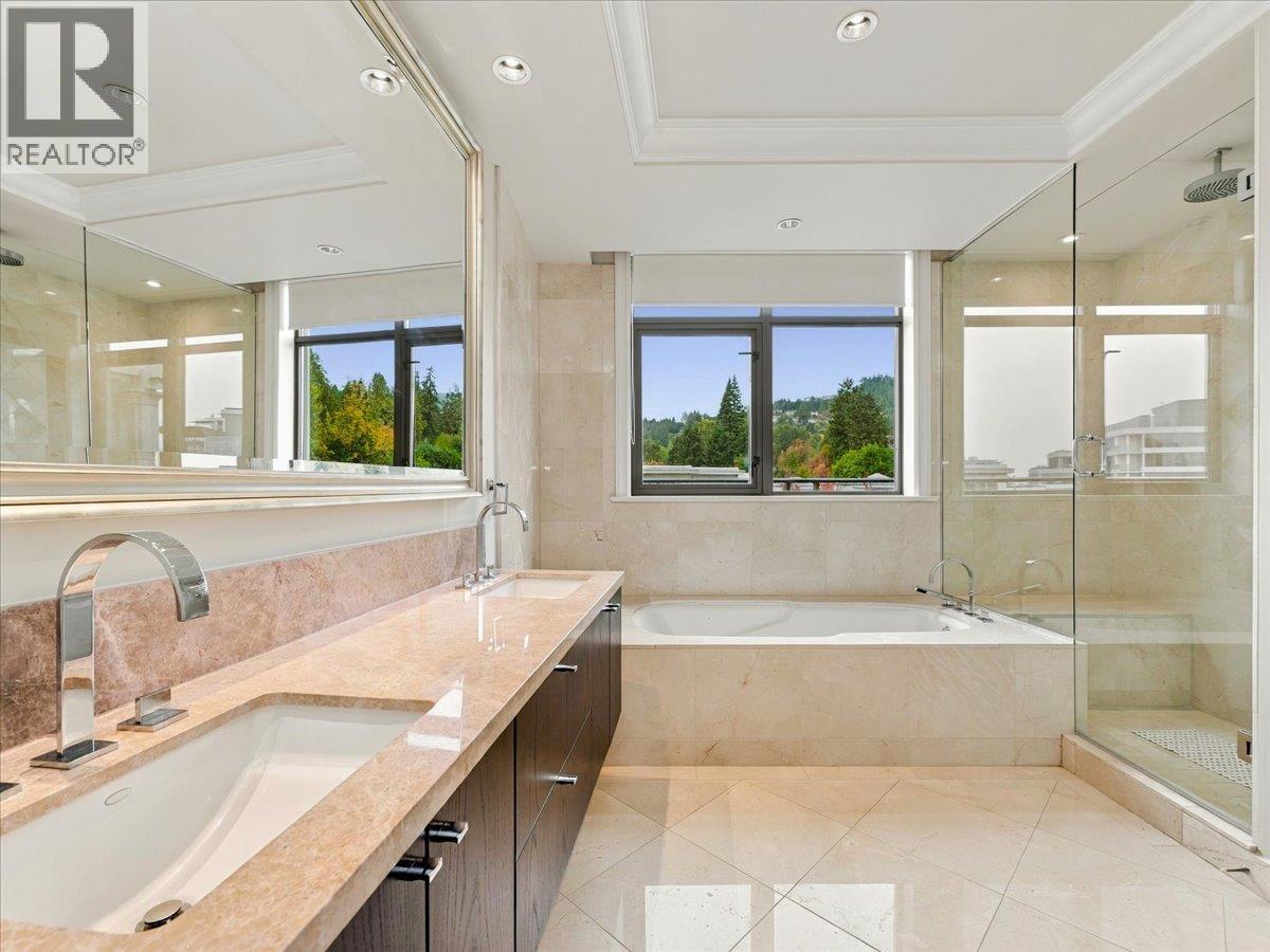 PH 526 WATERS EDGE CRESCENT, West Vancouver