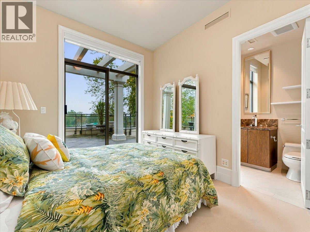 PH 526 WATERS EDGE CRESCENT, West Vancouver