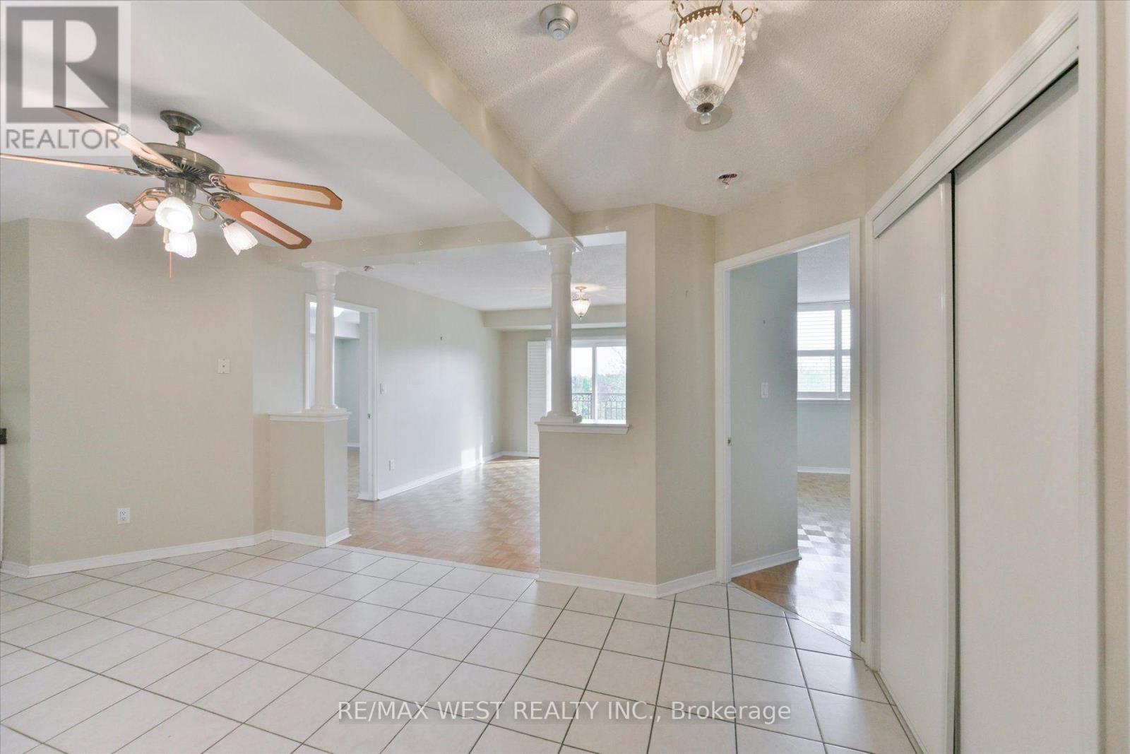 Photo 12 of 319 - 7373 Martin Grove Road, Vaughan (Vaughan Grove)