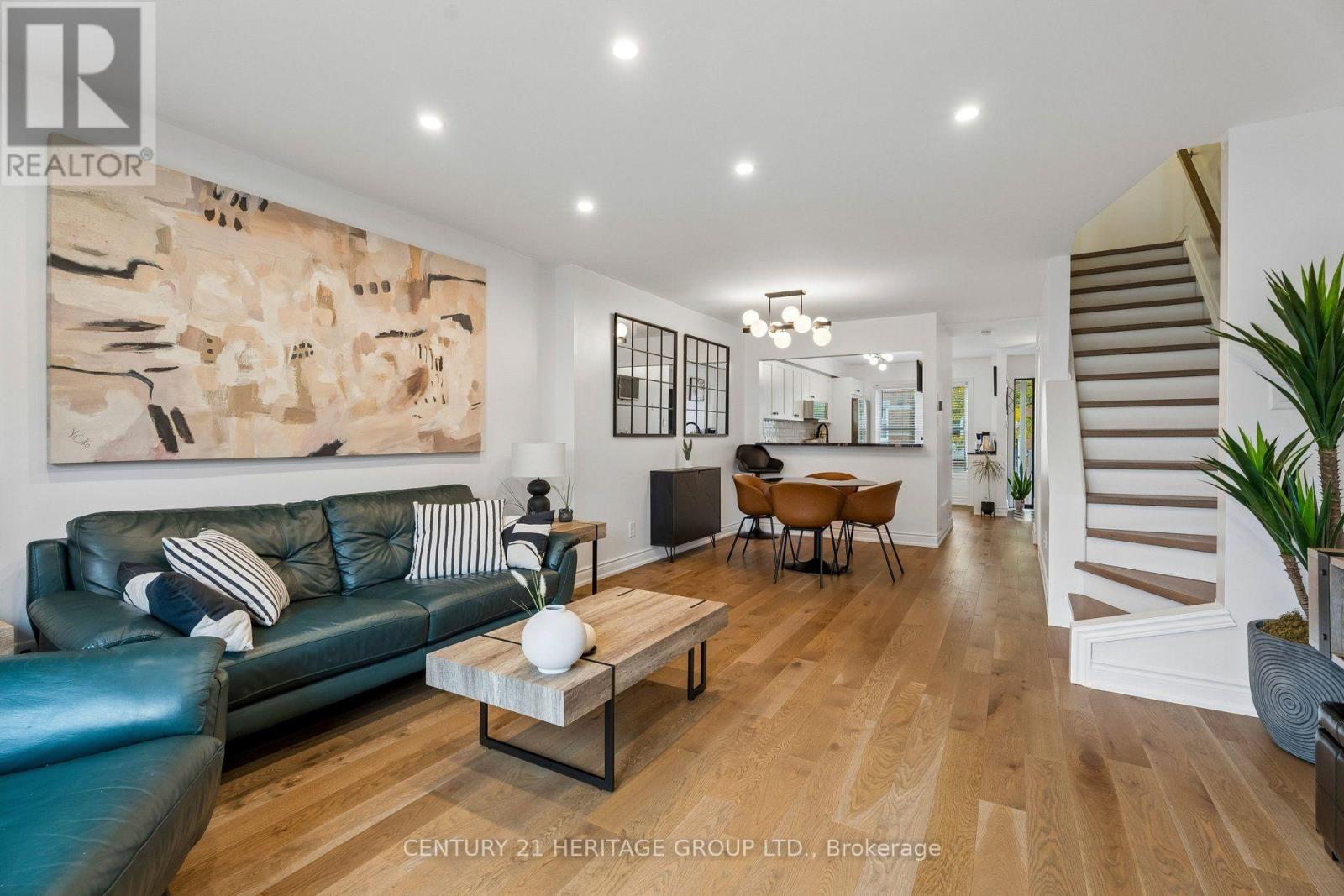 Photo 9 of 68 Brandy Lane Way, Newmarket (Central Newmarket)