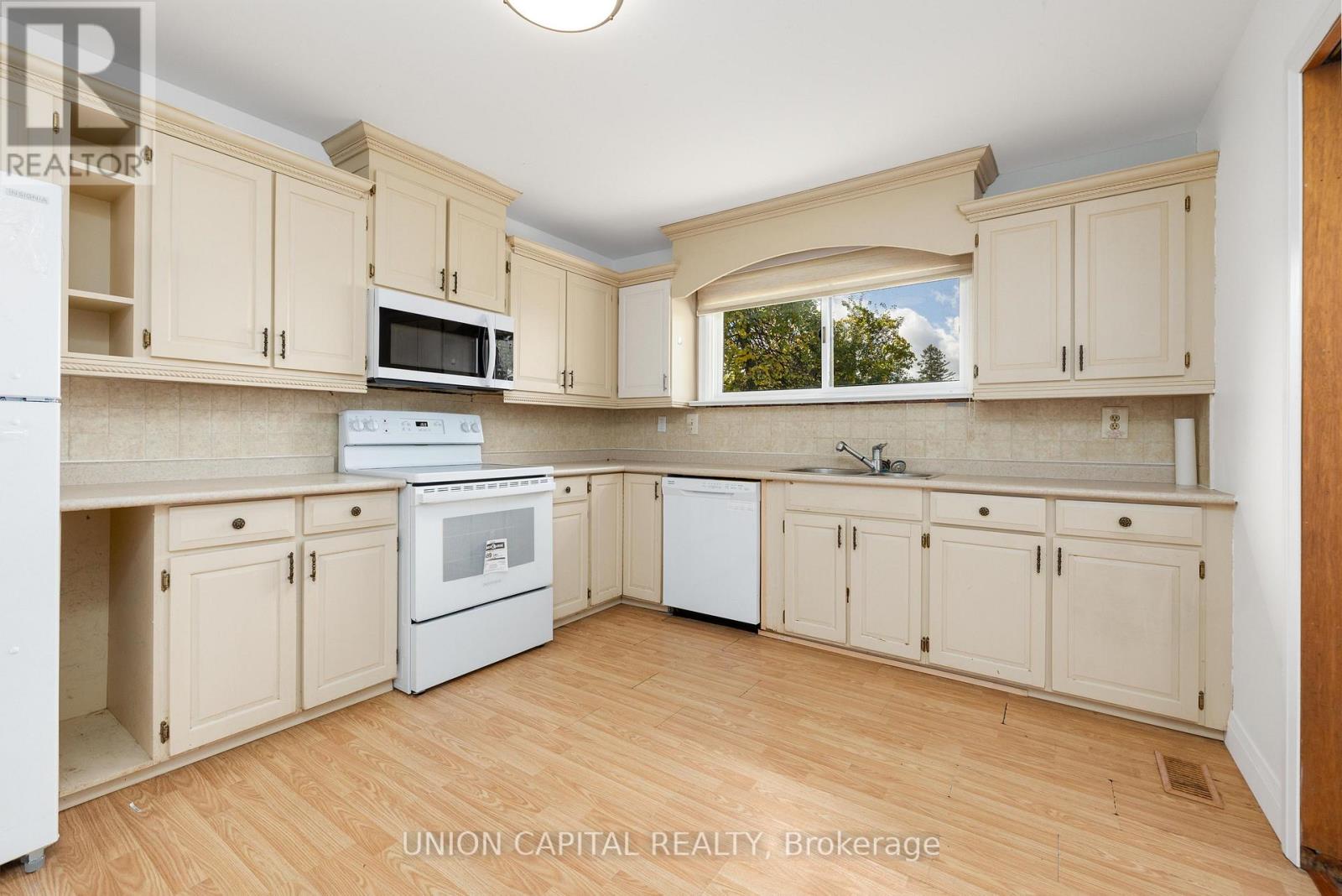 64 CANAL STREET - 10