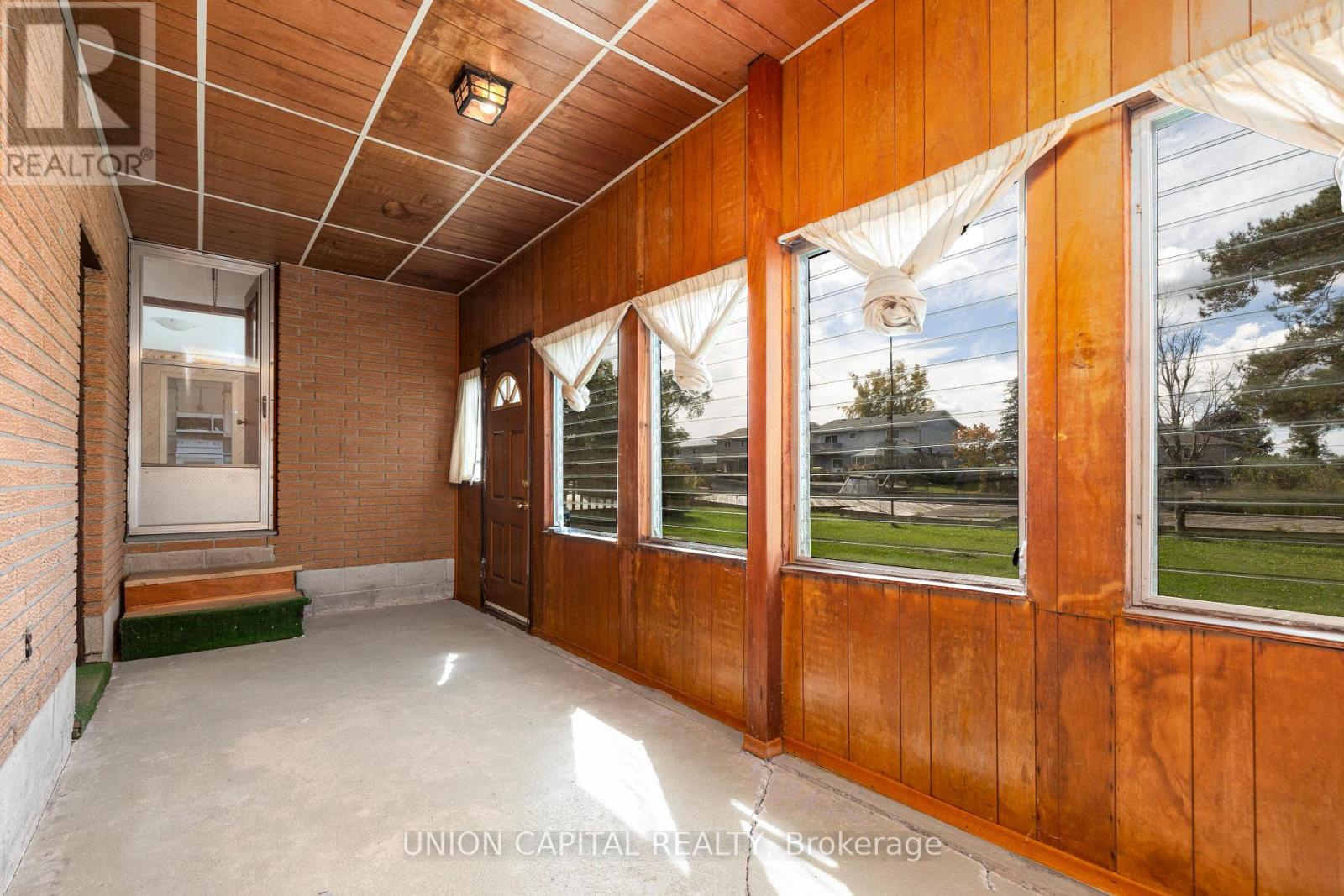 64 Canal Street, Georgina, ON photo 19