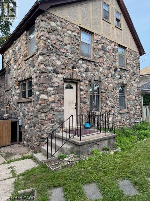 255 MAIN Street — photo 2