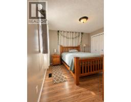86 Harolds Hllow, Whitecourt, AB T7S1C4 Photo 15