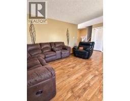 86 Harolds Hllow, Whitecourt, AB T7S1C4 Photo 12