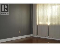 4pc Bathroom - 5259 51 Street, Lacombe, AB T4L1H7 Photo 6