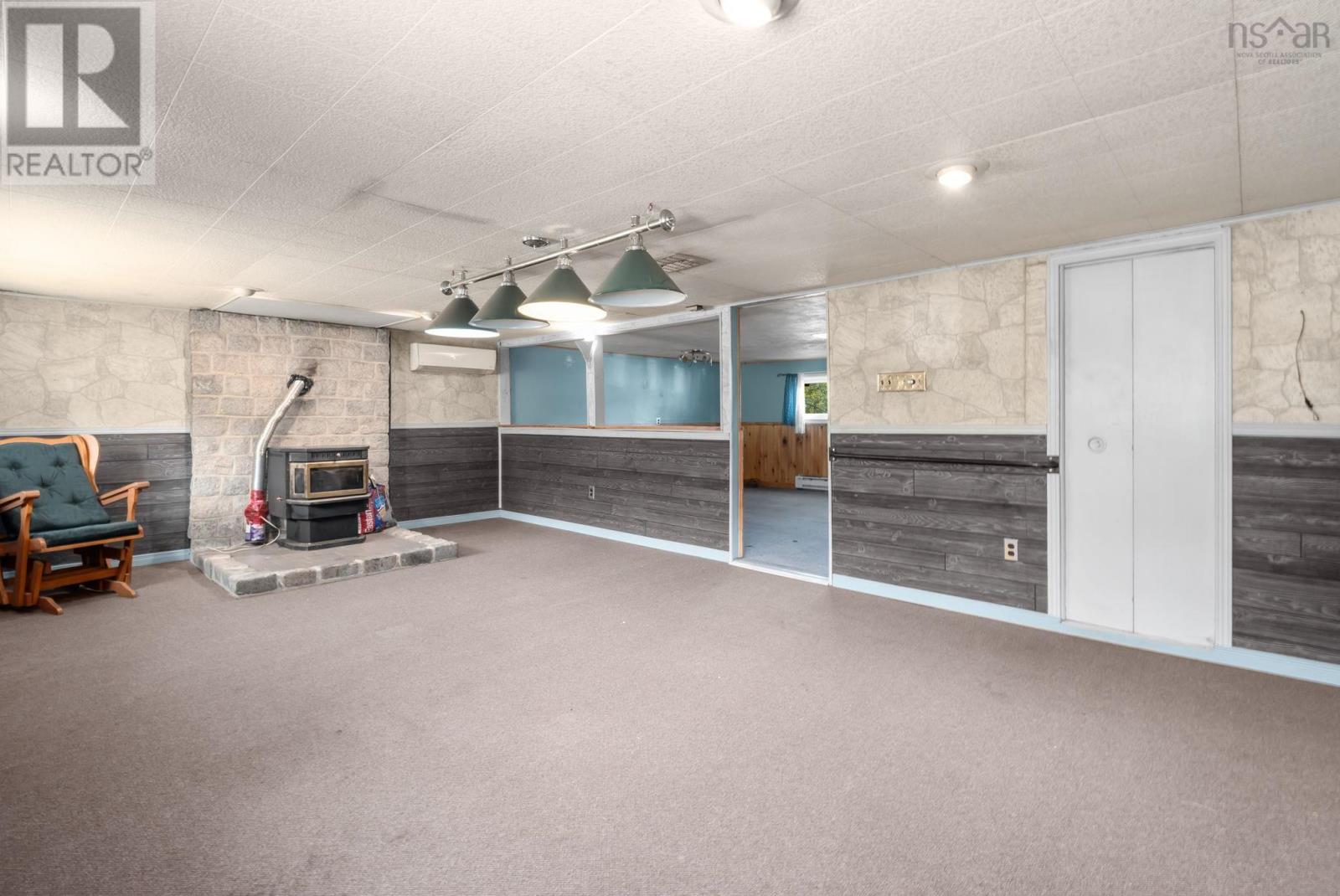 Property 24 of 26 of 33 Terra Nova Avenue