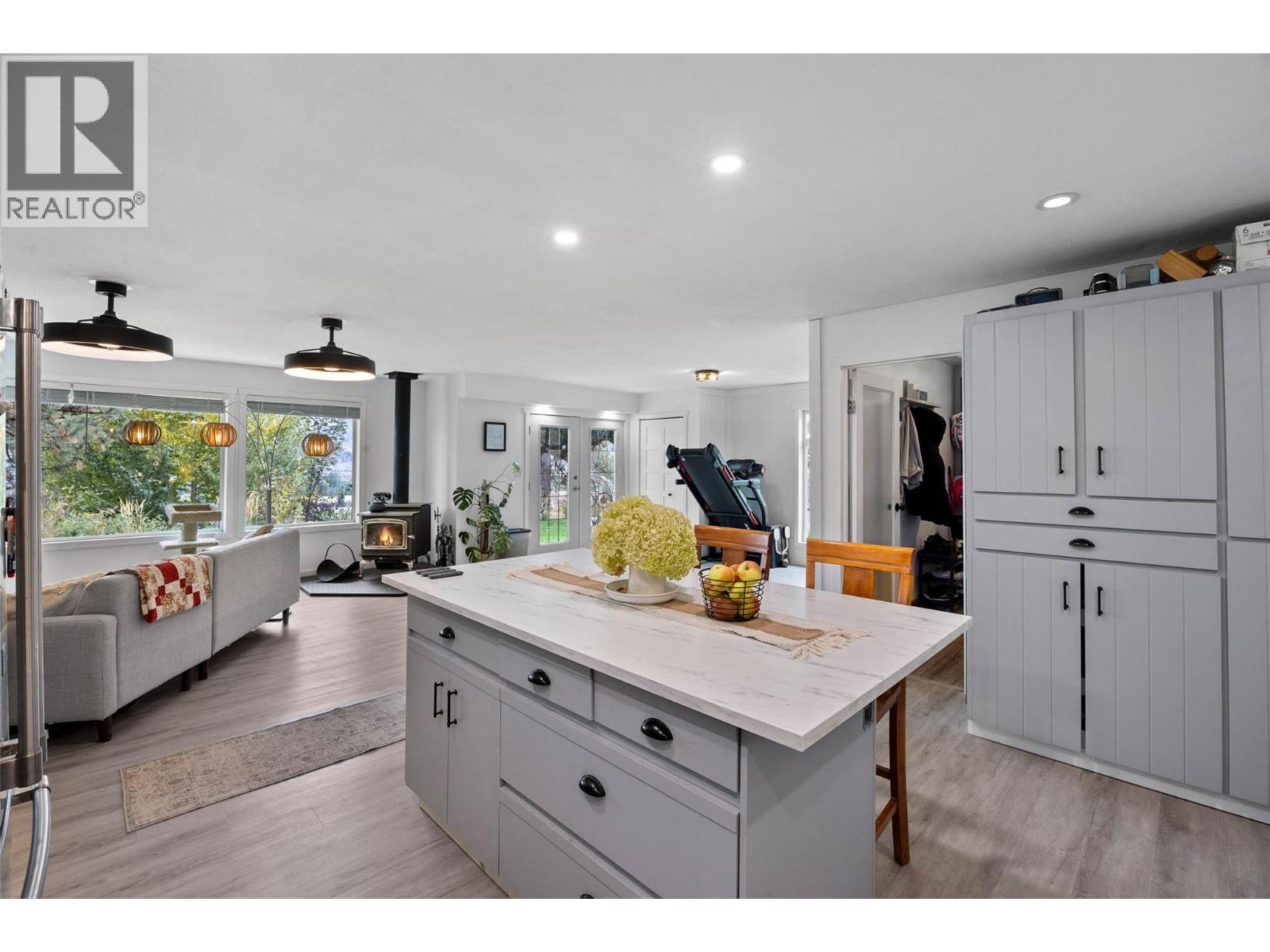 850 INSKIP Road - 17