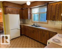 Sunroom - 8305 100 Av, Fort Saskatchewan, AB T8L3C1 Photo 8