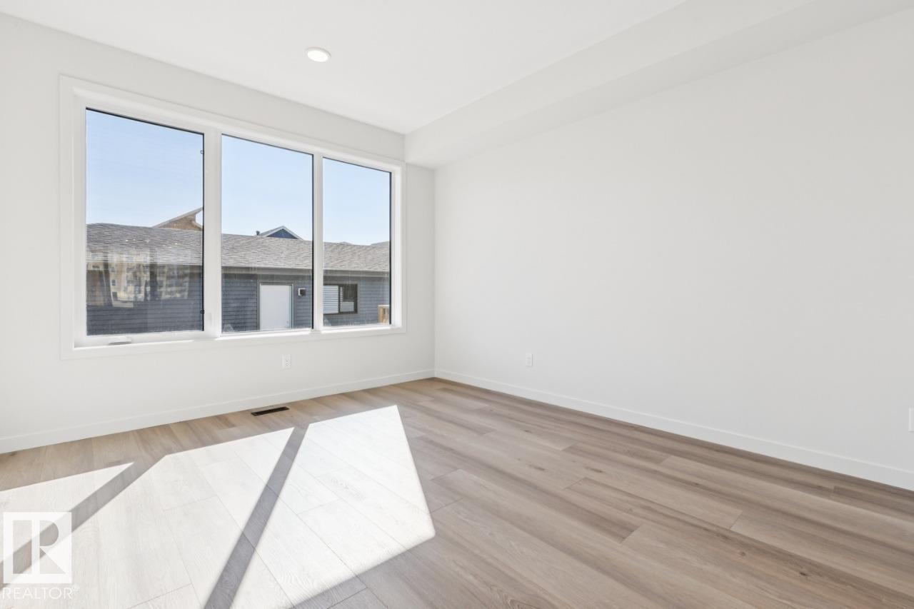 353 Rankin DR - 11