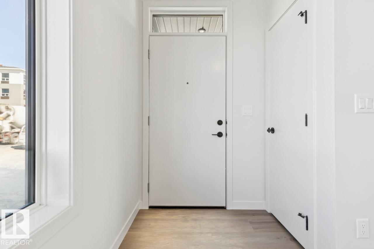353 Rankin DR - 2